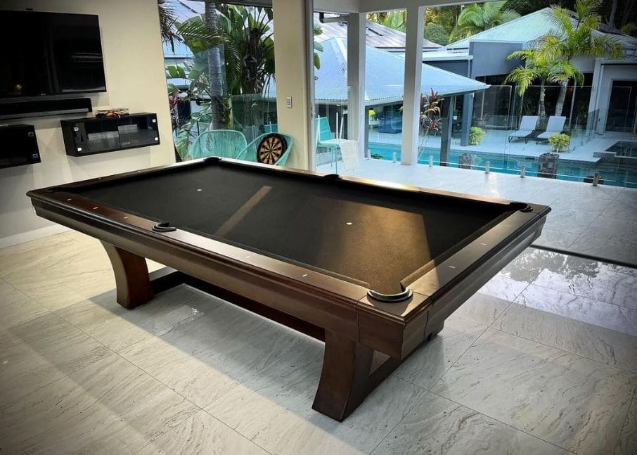 Manhattan Pool Table 9